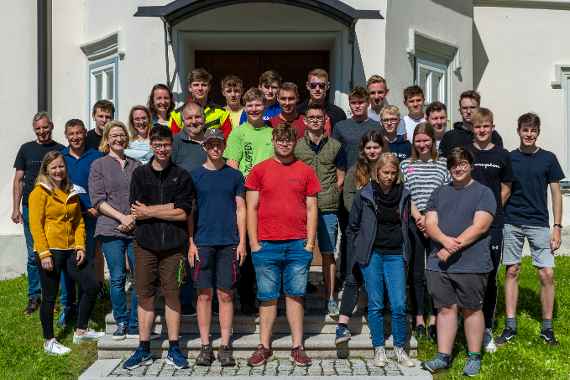 schuelerinnen und schueler auf der science week