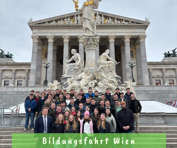 vor dem parlament